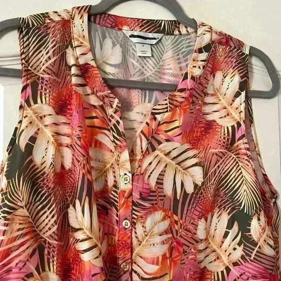 Christopher & Banks Beautiful Tropical sleeveless Blouse women’s Medium - Picture 9 of 11